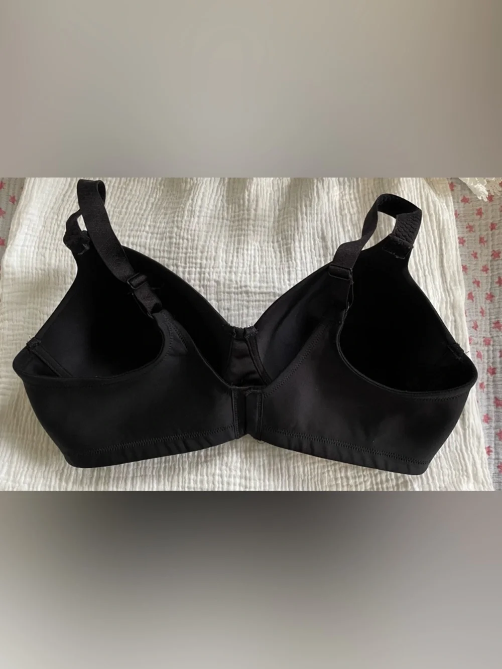 Vanity Fair 38C Bra Black Sexy Invisible Push Up Comfort